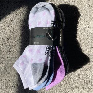 Steve Madden ankle socks 10 pair in a pkg